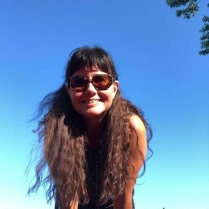 Meet your Posher, Angela